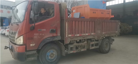 潼關(guān)客戶復(fù)購(gòu)電動(dòng)三輪車一臺(tái)